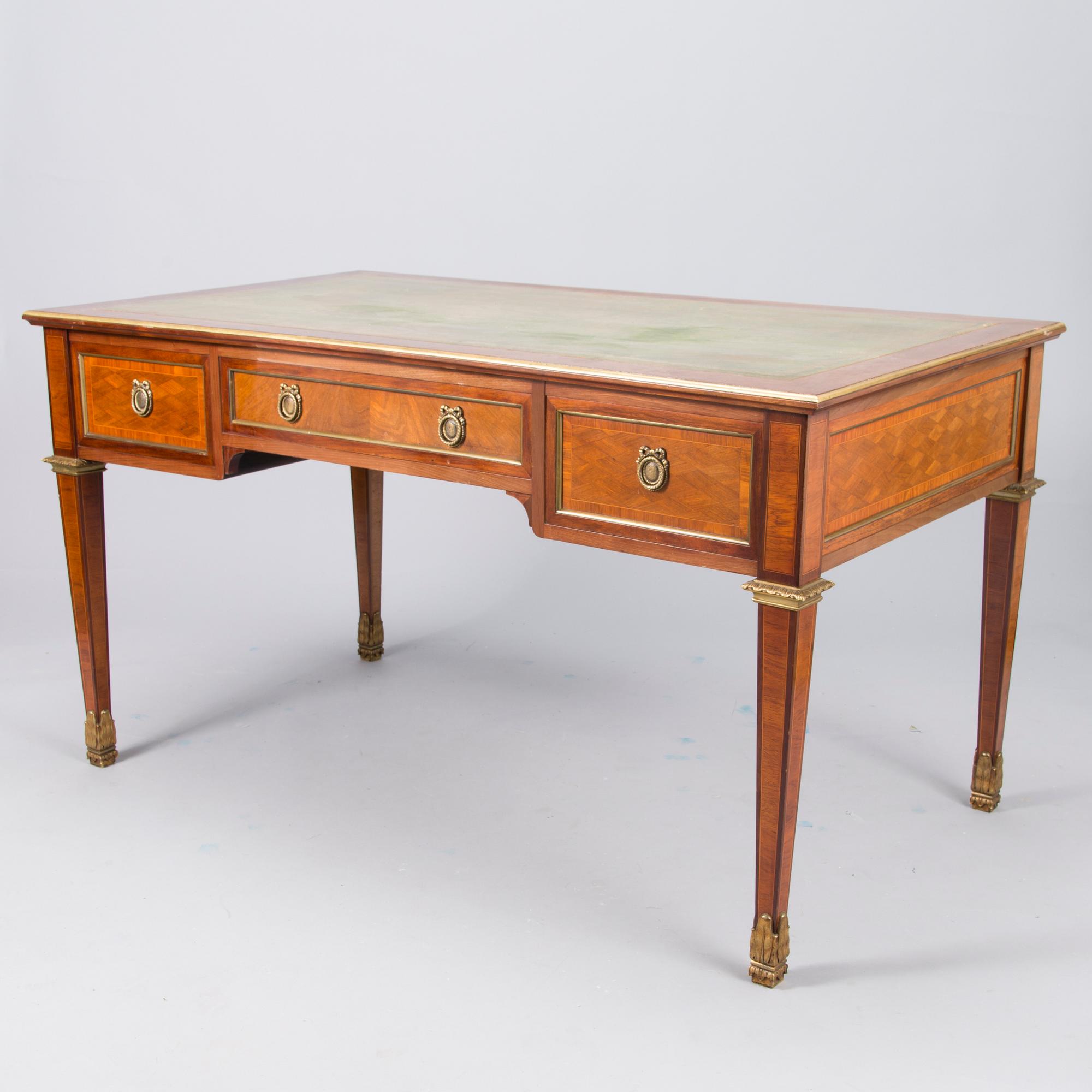 A FRENCH DIRECTOIRE WRITING DESK, early 20th century.