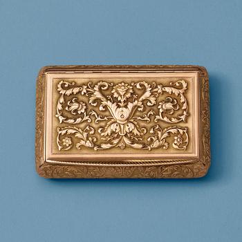 1042. A Swiss 19th century gold box.