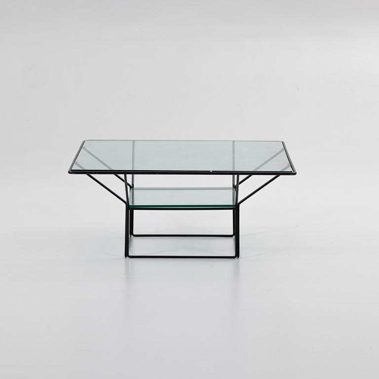 Coffee table, contemporary production.