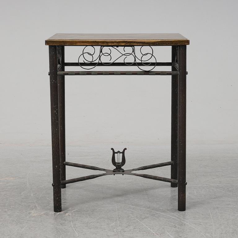 A first half of teh 20th Century side table.