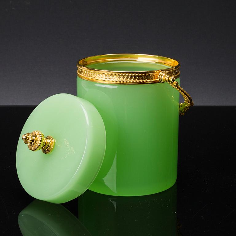 A FRENCH GLASS BOX, first half of 20th century.