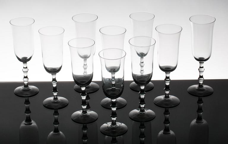 10 ORREFORS CHAMPAGNE GLASSES.