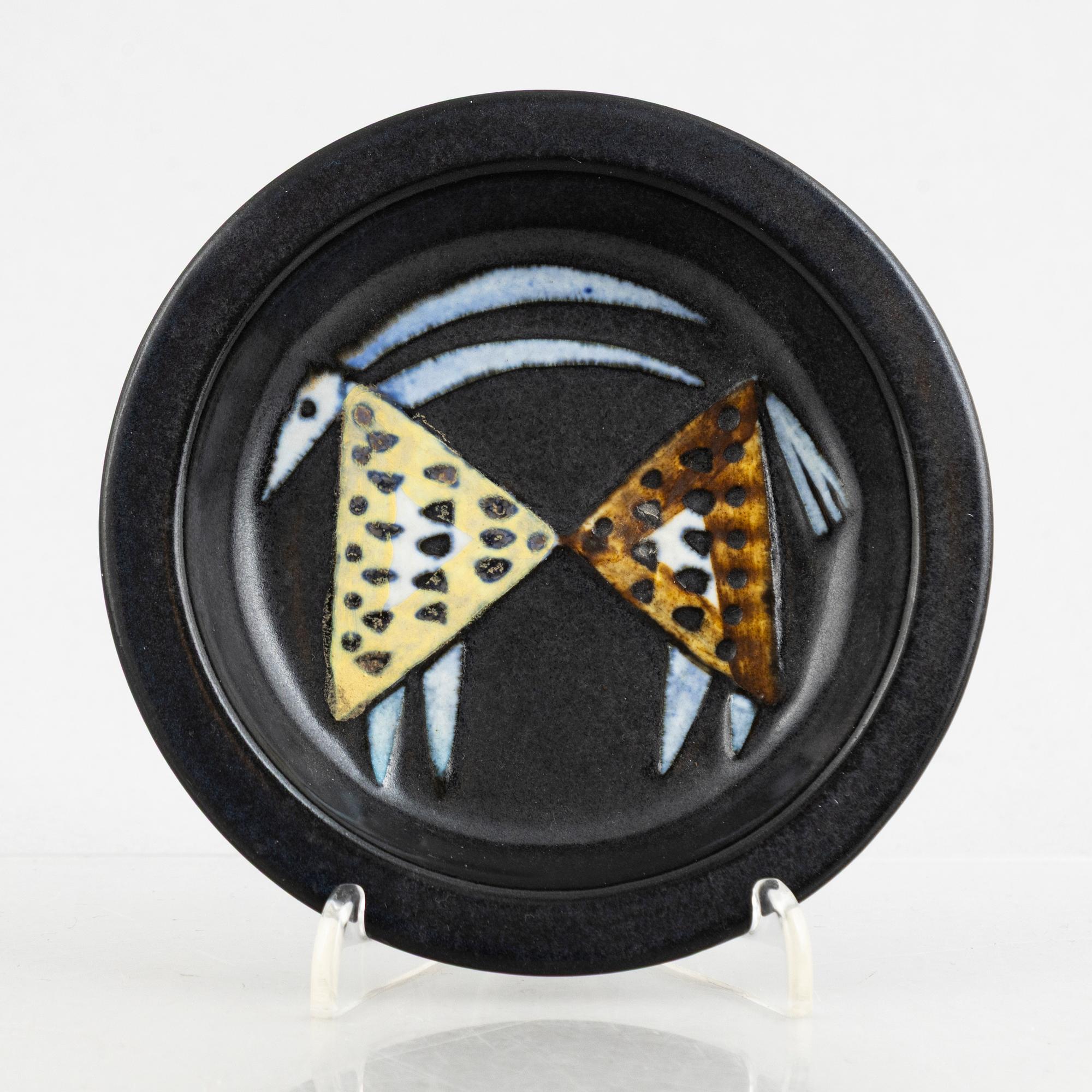 Lisa Larson, vaser, 4 st och fat, 2 st, stengods, ur serien "Varieté", Gustavsberg.