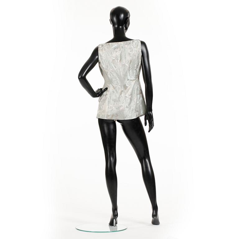 GIANFRANCO FERRÉ, a silk vest and body.