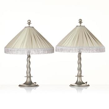 Harald Notini, bordslampor, ett par, modell 6891, Arvid Böhlmarks Lampfabrik, Stockholm, 1920-tal.