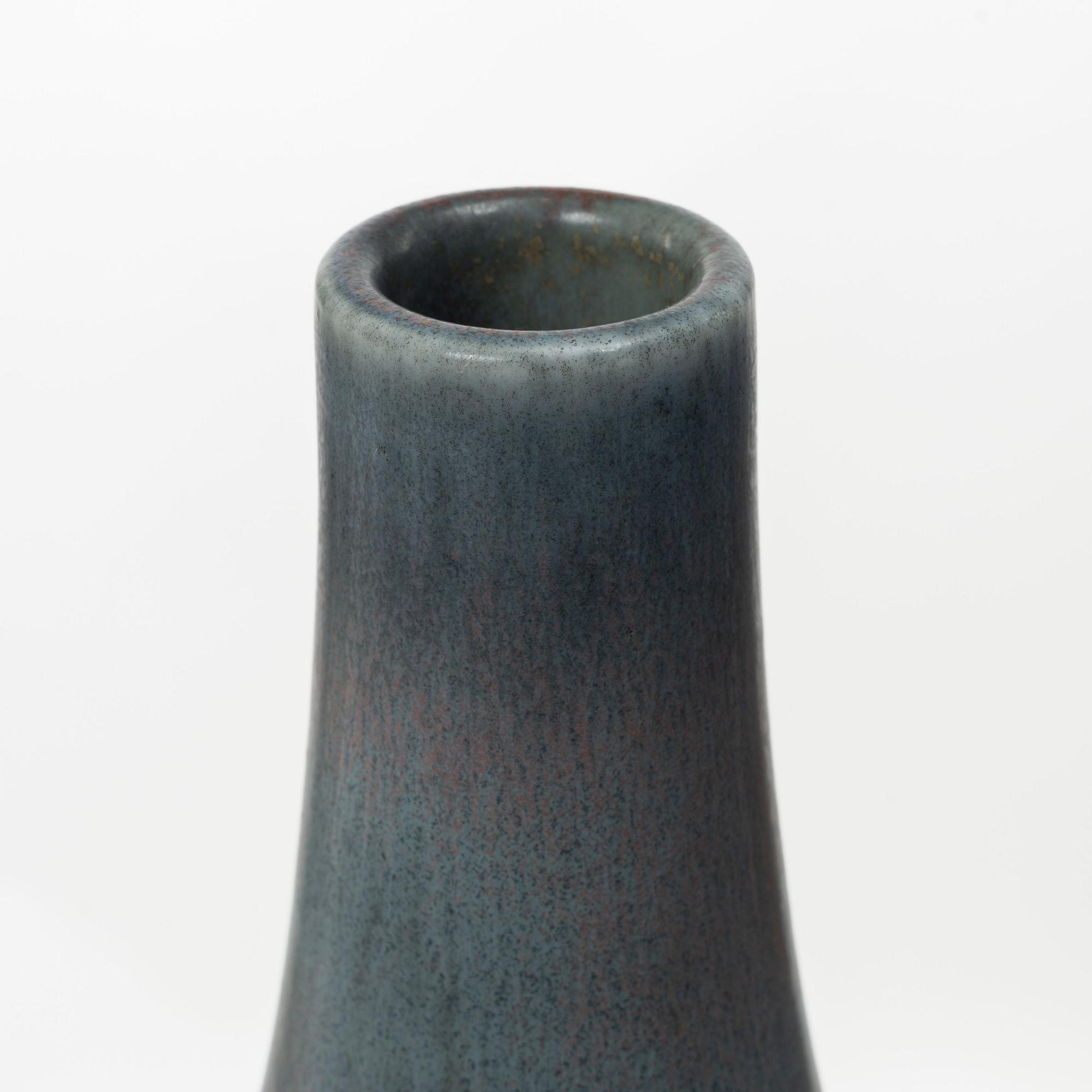 Gunnar Nylund, A stoneware vase, Rörstrand.