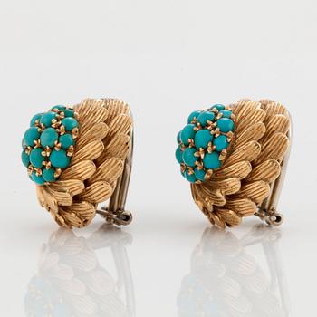 A PAIR OF EARRINGS set with turquoises.