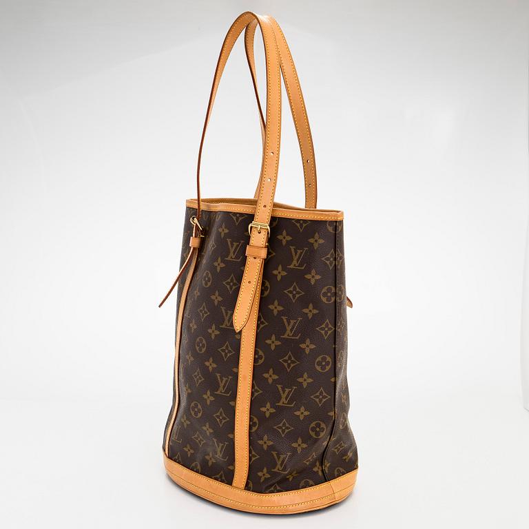 Louis Vuitton, a Monogram Canvas 'Bucket' bag with pochette.