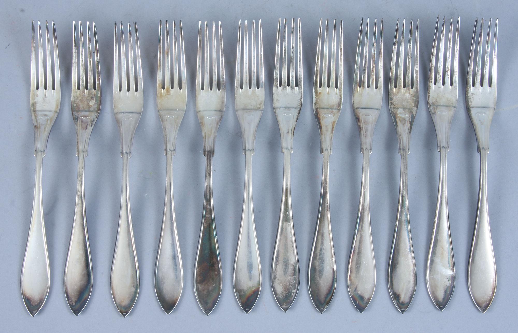 MATGAFFLAR, 12 st, silver, "Svensk Spetsig", CGH, Stockholm, 1952. Tot vikt 825 g.