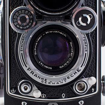 a German Twin-lens reflex camera, Rolleiflex 3.5 with Xenotar Lens by Franke & Heidecke,1950/60s.