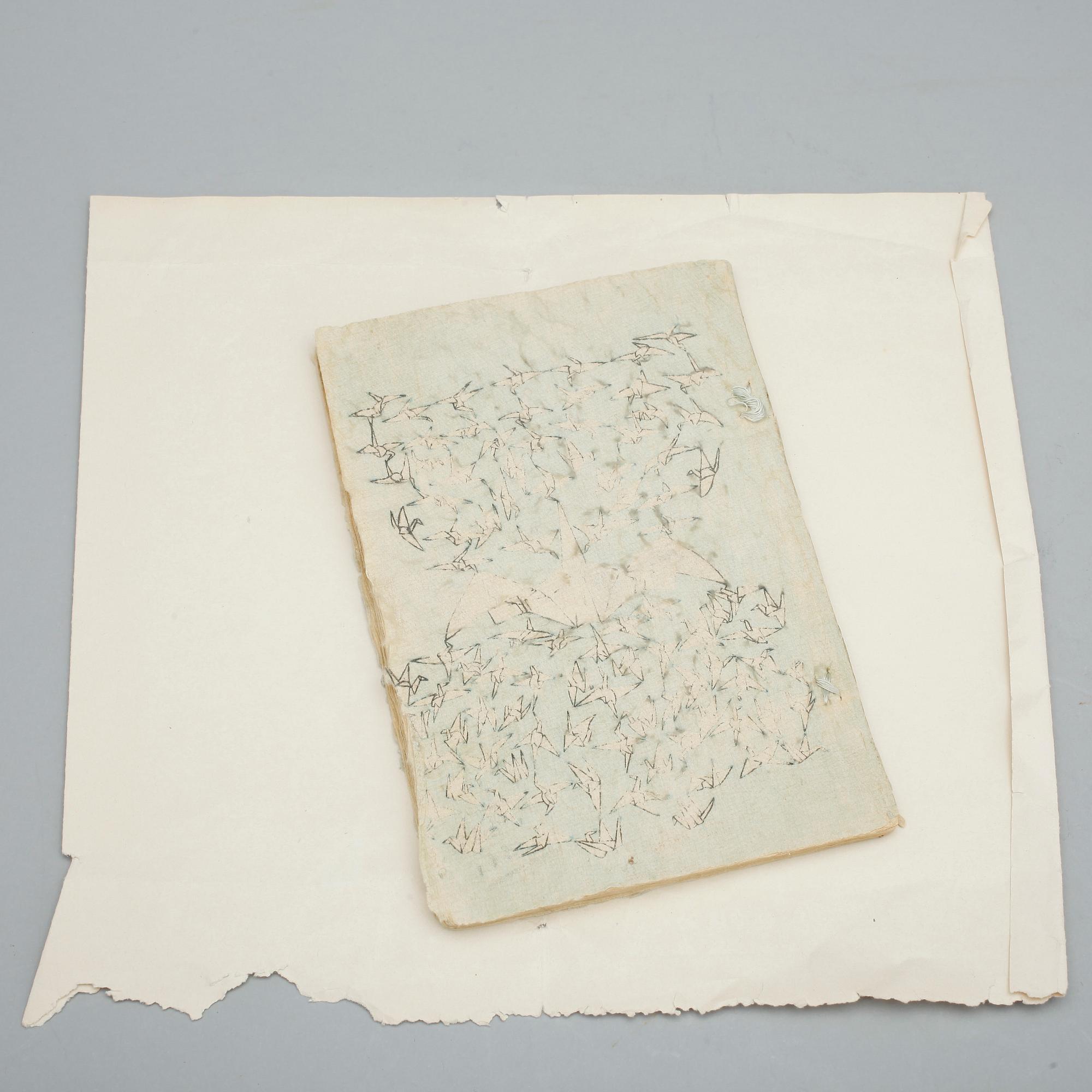 BOK, handbunden, träsnitt på rispapper,"Momotaro", Japan, 1900-talets första hälft.