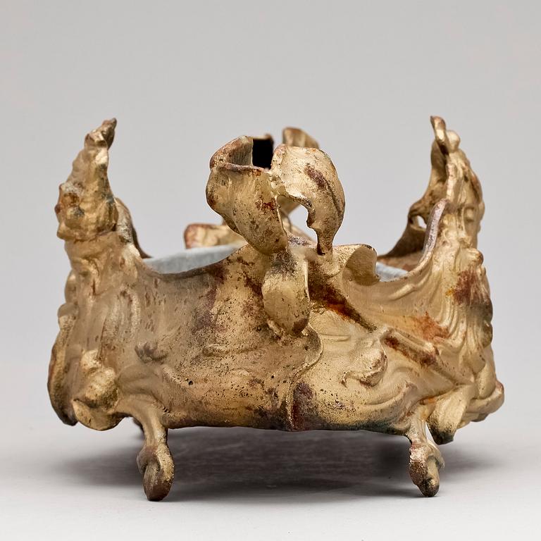 JARDINIERE, jugendstil, gjutjärn, bronserad. Modern tillverkning.