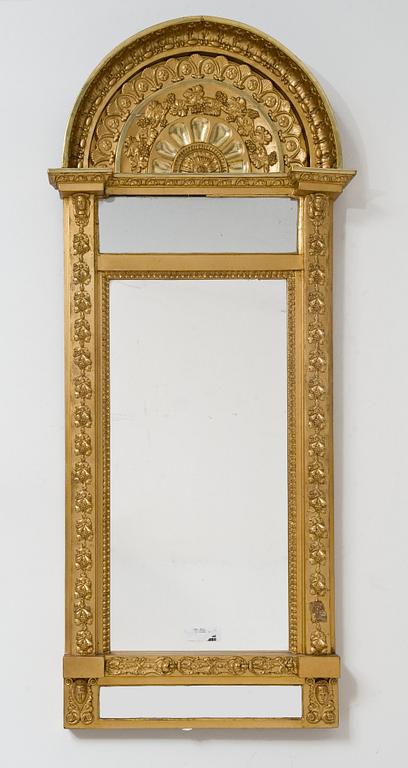 SPEGEL av Johan Martin Berg (glasmästare och spegelfabrikör i Göteborg 1803-1837). Empire.