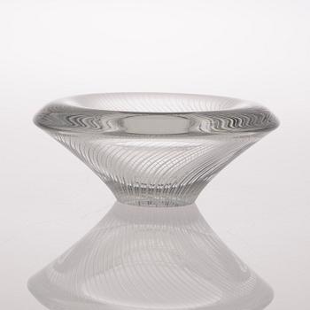 A '3362' bowl signed Tapio Wirkkala, Iittala.