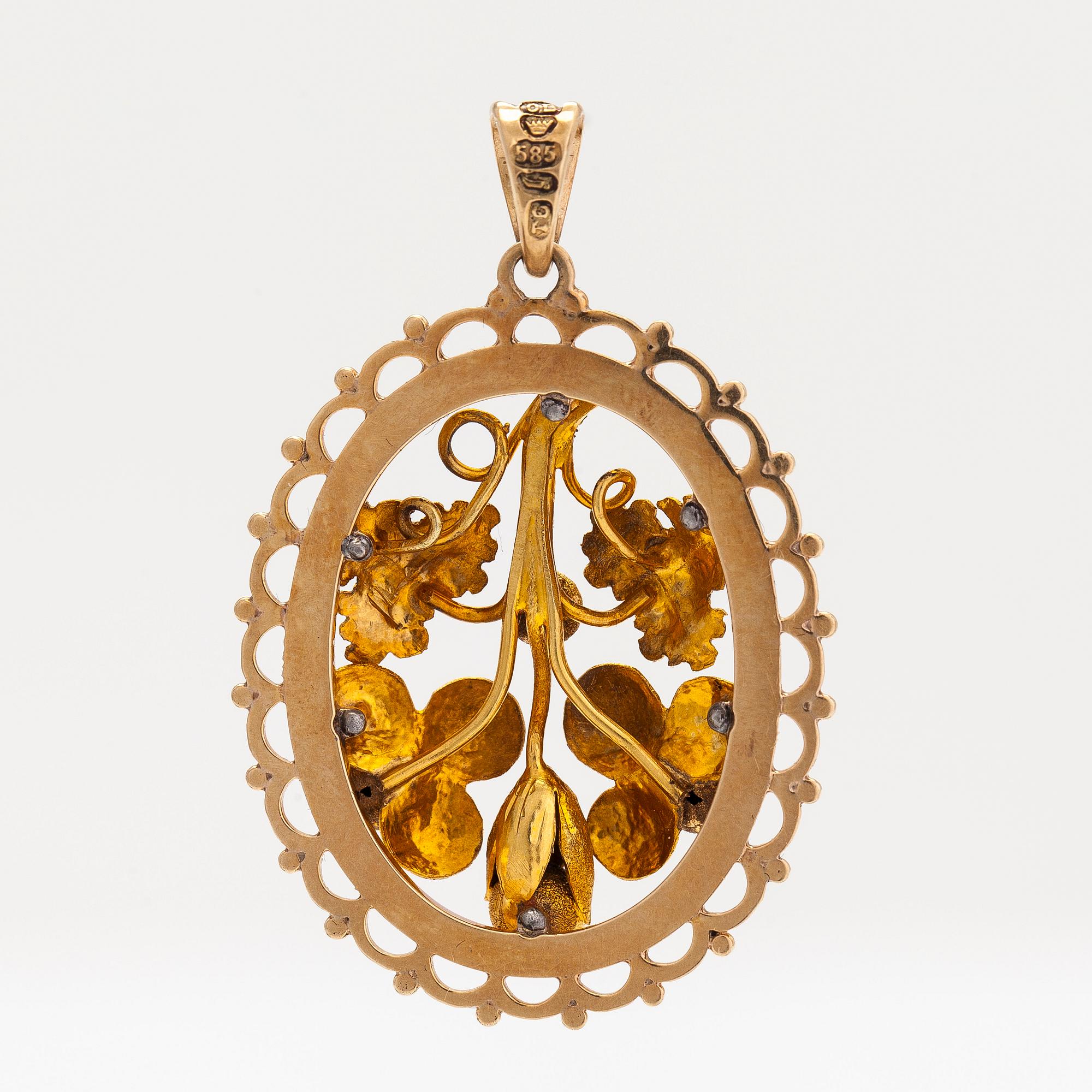 A 14K gold pendant. Oskar Lindroos, Helsinki 1948.