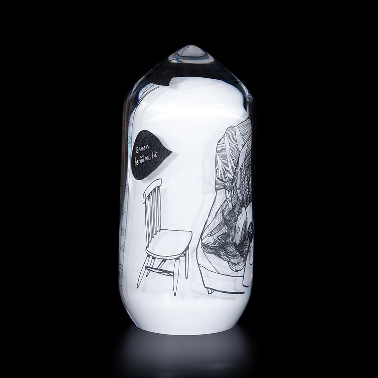 SINI MAJURI & ELLA VARVIO, GLAS SKULPTUR. Serieteckning i glas, Före Vaknande. Sign. 2015.