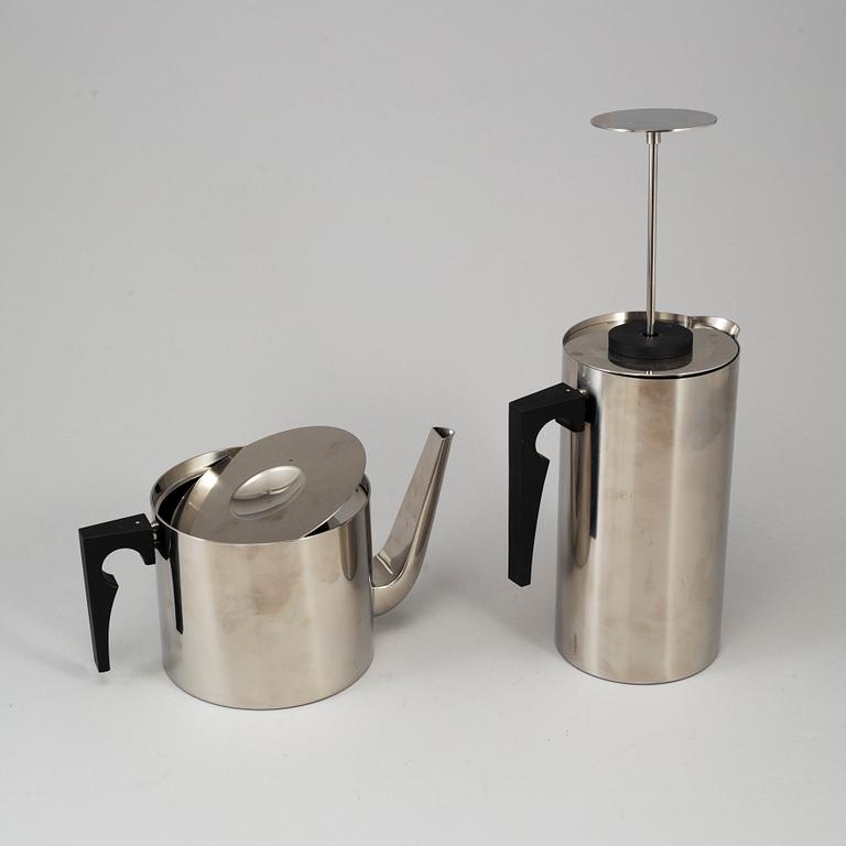 ARNE JACOBSEN, five stainless steel items, 'Cylinda', Stelton, Denmark.