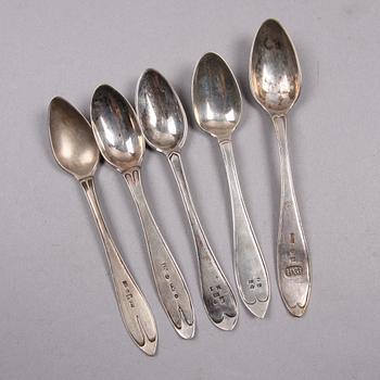 TESKEDAR, 14 st, silver, olika mästare, bla Johan Fredric Löfgren, Karlskrona. 1800-tal.