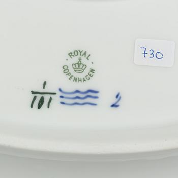 Serveringsfat, porslin, Royal Copenhagen, "Musselmalet", modell 101, 1898-1923.