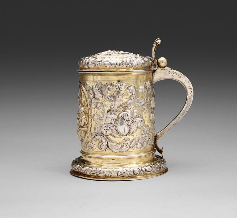 A German, probably Helmstedt late 17th century parcel-gilt tankard, unidentified makers mark.