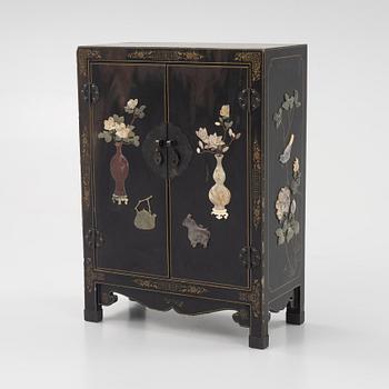 A Chinese cabinet, 20th Century.