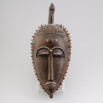 MASK, snidat trä, möjligen Senufo, Mali, Afrika.