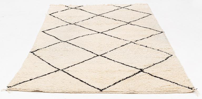A carpet, Morocco, Beni Ourain, ca 275 x 159 cm.