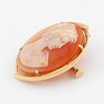 Hänge/brosch, 18K guld med snäckskalscamé.