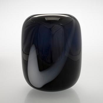 Timo Sarpaneva, an art object 'Blues' signed Timo Sarpaneva 68 / 1985.