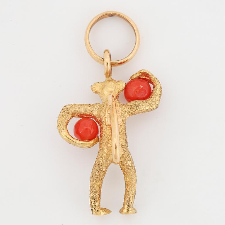 18K gold and coral charm,  Uno A Erre.