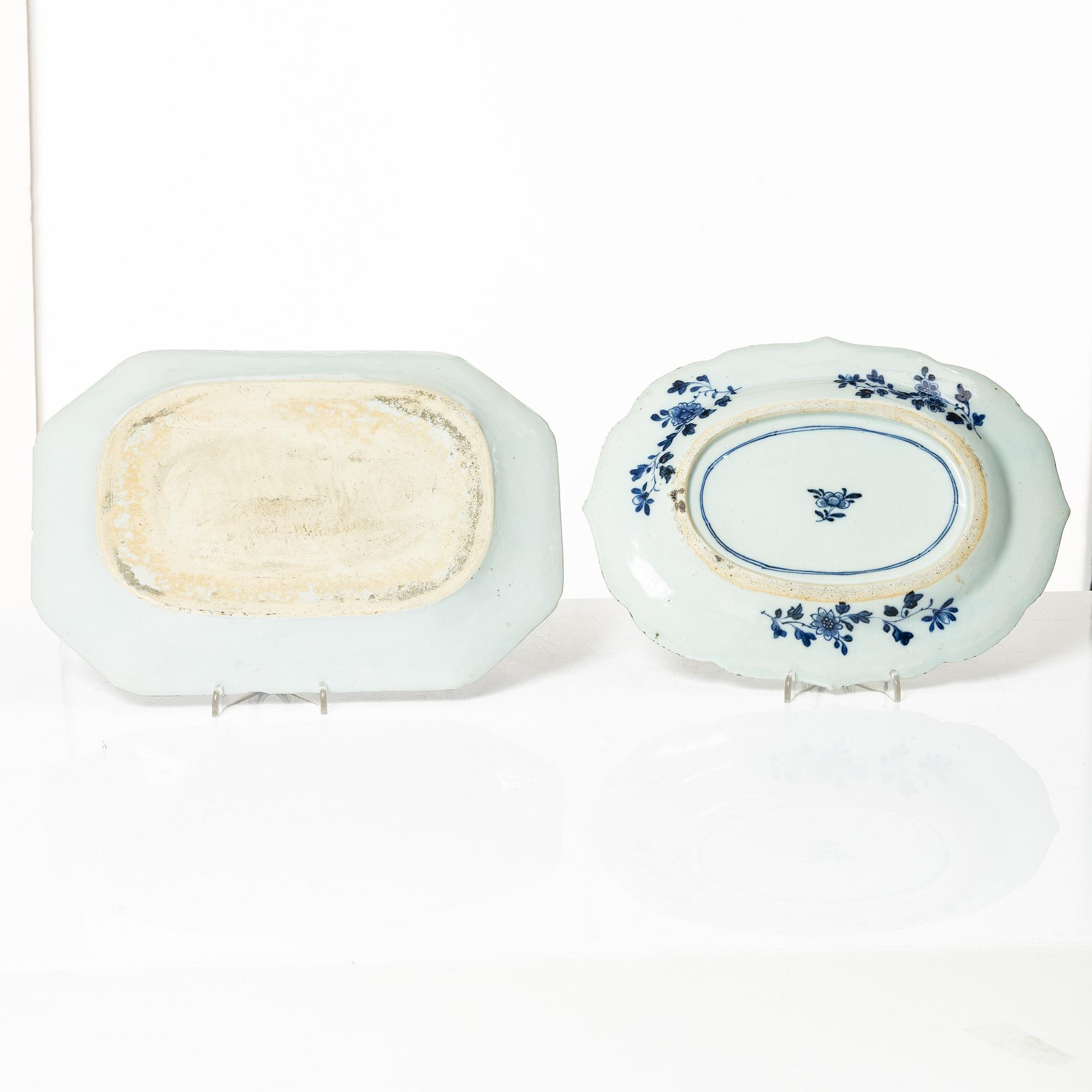 Two Chinese blue and white export porcelain dishes, Qing dynasty, Qianlong (1736-95).