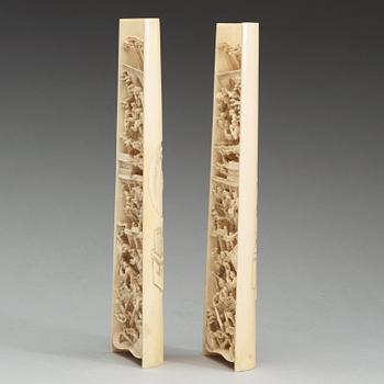 A pair of ivory wrist rests, Qing dynasty (1644-1912).