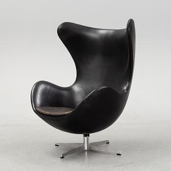 Arne Jacobsen, a 'The egg' easy chair, Fritz Hansen, 1960s.