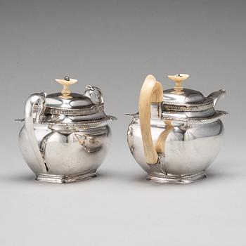 A Baltic 19th century parcel-gilt silver tea-pot and sugar casket, mark of Reinhold Eckert, Riga 1828.