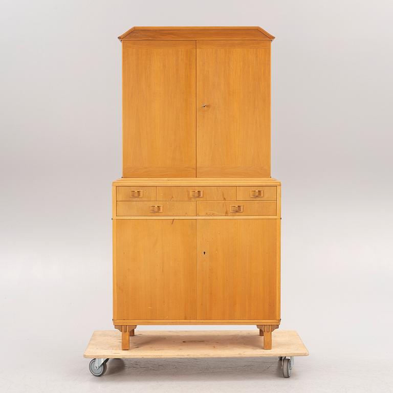 Carl Malmsten, skåp, "Mittens rike", 1900-talets andra hälft.