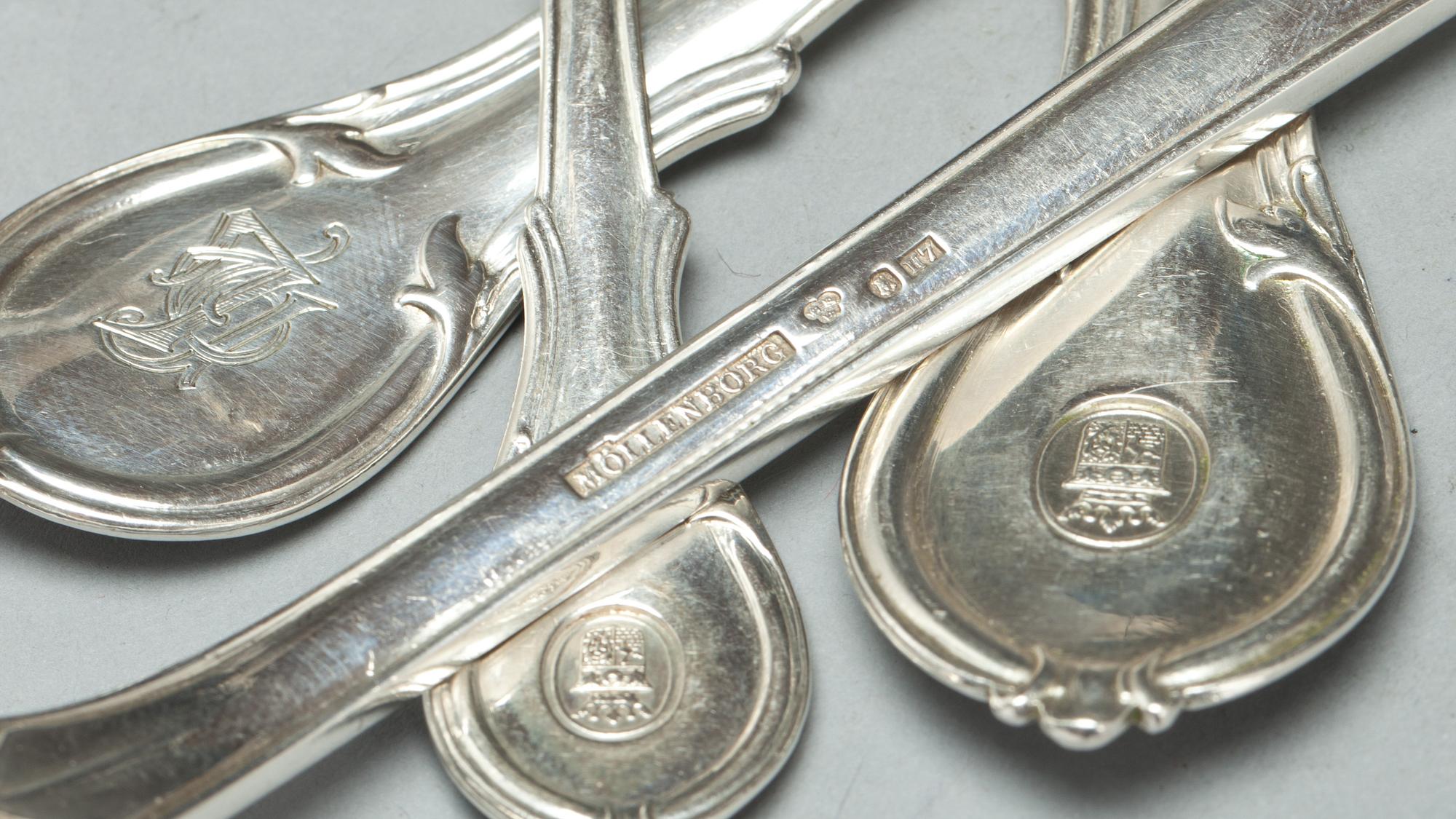 BESTICKSDELAR, 12+12+12+1. Silver mestadels 1910, Möllenborg "Prins Fredrik". Ca 2000 g.