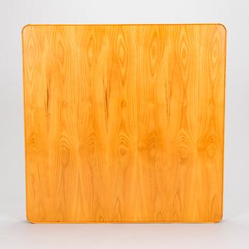 osef Frank, coffee table, "Diplomat", model 2073, Firma Svenskt Tenn, designed in 1949, executed before 1985.