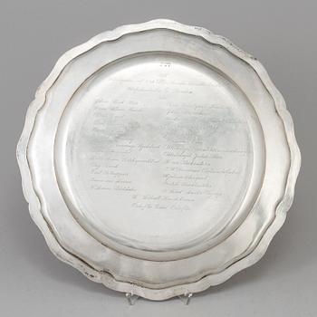 A Samuel Pettersson silver tray, Linköping 1906.