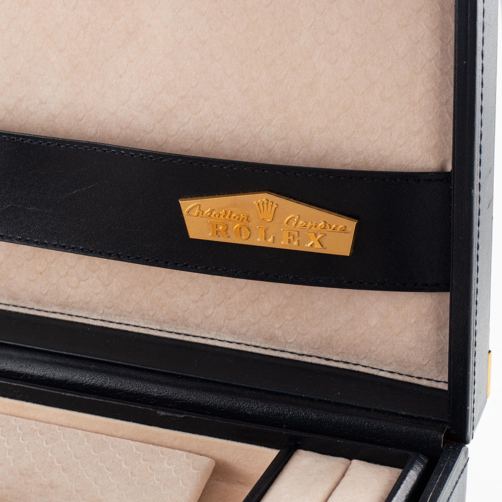 Box, Rolex, 30 x 21 x 10 cm.