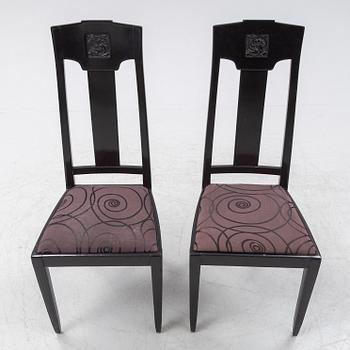 Ten carved oak chairs, Myrstedt & Stern A.-B., Stockholm, early 20th Century.