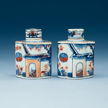 1488. A pair of Imari tea caddies, Qing dynasty, Kangxi (1662-1722).