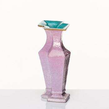 A Chinese double vase, Qing dynasty, 19th century.
