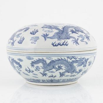 A blue and white box with cover, China, modern manufactory.