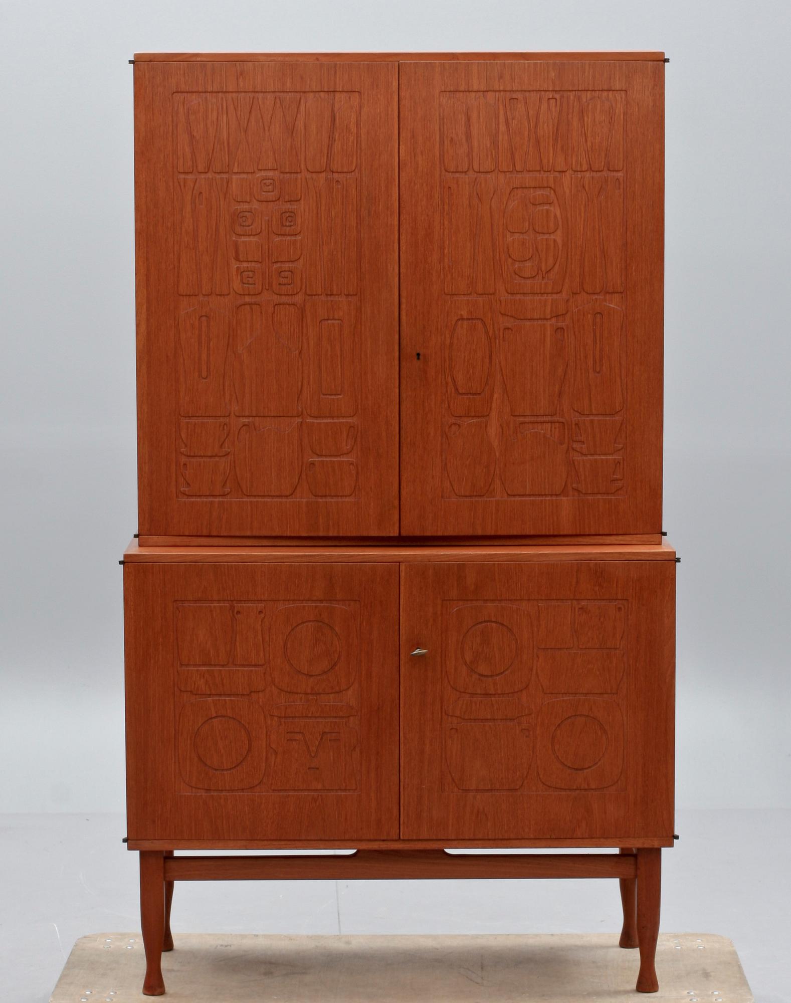 SKÅP, "Krus", Yngve Ekström, Westbergs Möbler AB i Tranås.