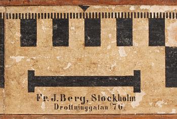 MÄTINSTRUMENT, F J Berg, Stockholm, omkring sekelskiftet 1900.
