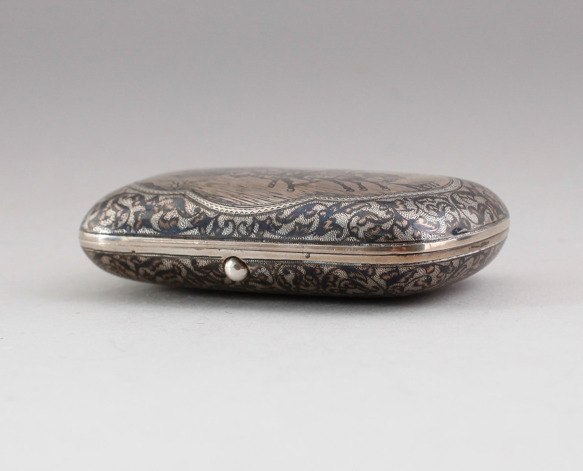 DOSA, silver, Ryssland 1885. Vikt ca 100 gram.