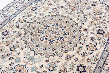 Carpet, Nain, approx. 310 x 200 cm.
