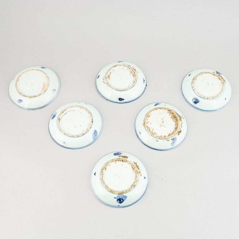 A set of six blue and white dishes, China, Ming dynasty (1368-1644).