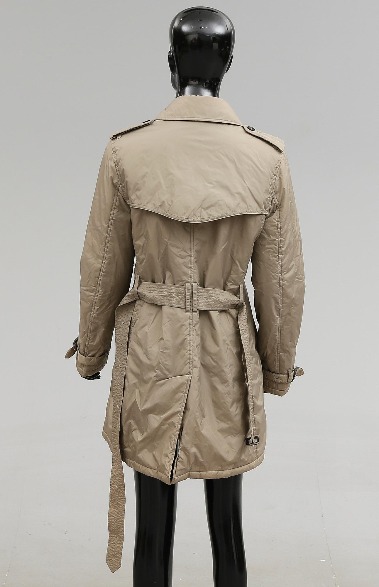 KAPPA/JACKA, Burberry.