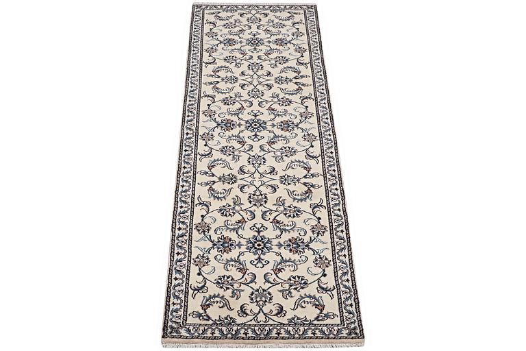 A runner carpet, Nain, part silk, ca 292 x 72 cm.